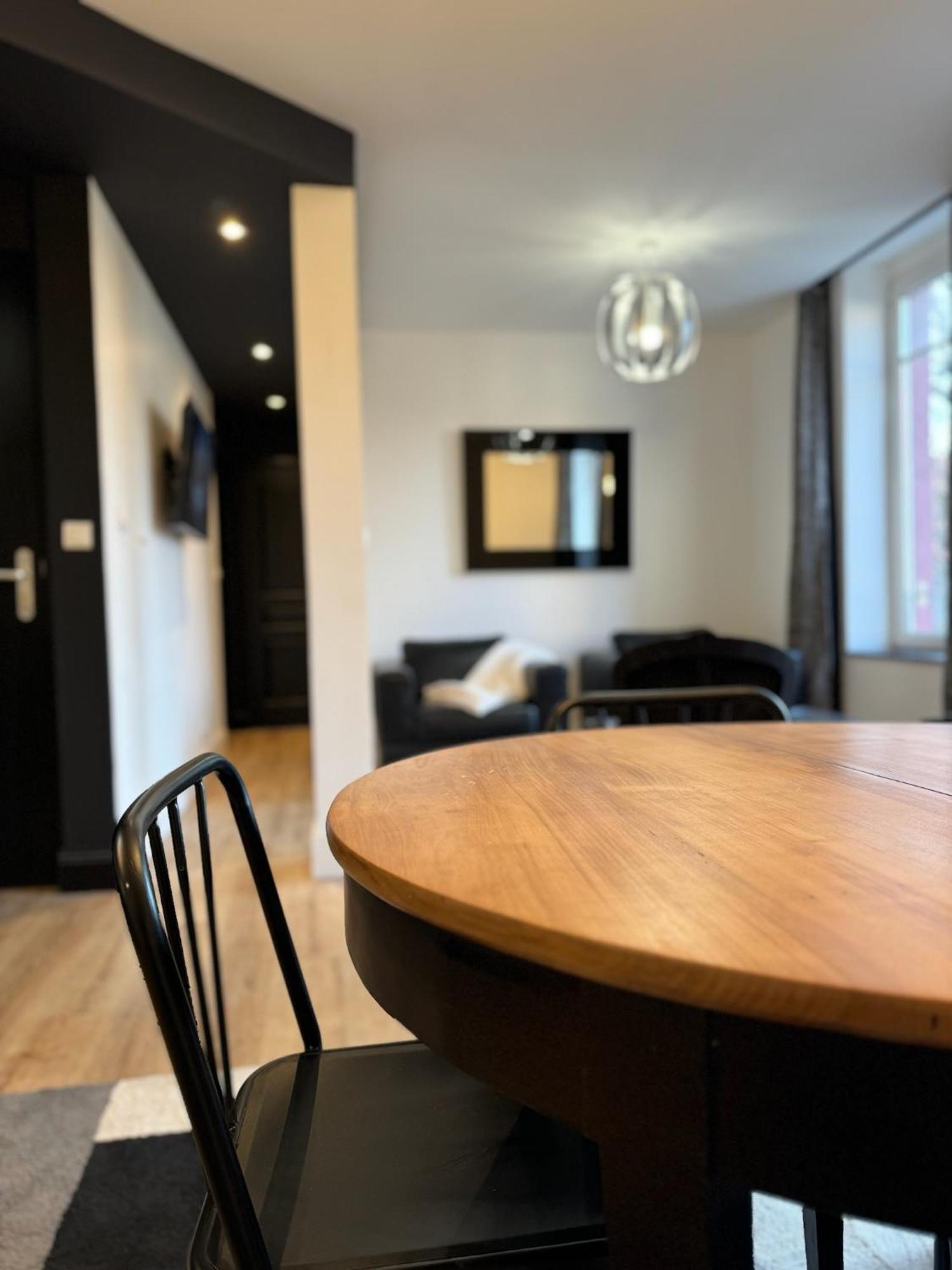 Le 28 - Residence De Standing En Vieille-Ville Avec Parking Boulogne-sur-Mer Exterior photo